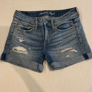 American Eagle Outfitters EUC Destroyed Midi Jeans shorts size 2